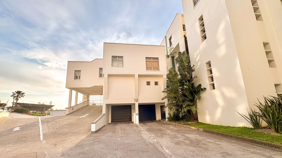 2 Bedroom Property for Sale in Summerstrand Eastern Cape